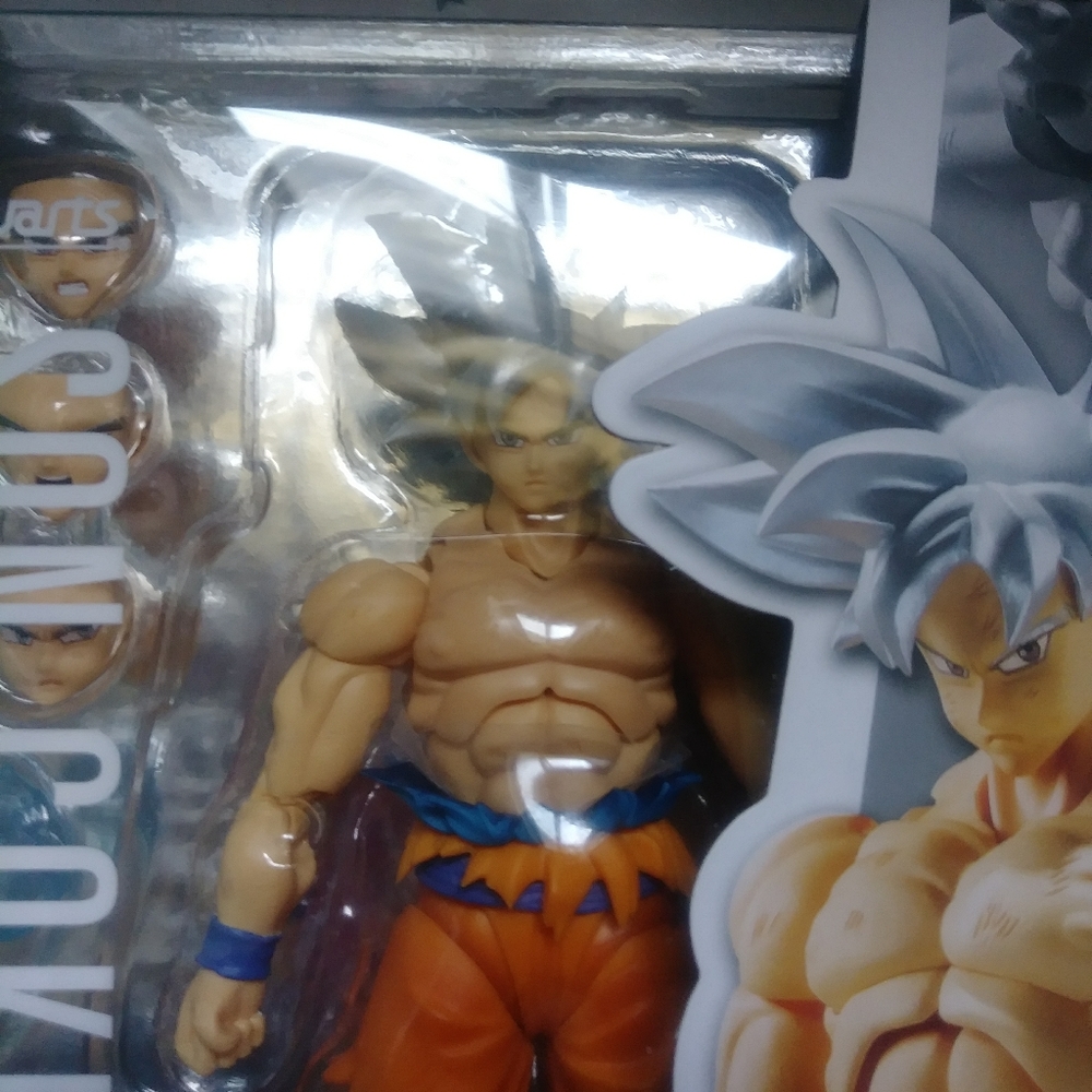Sh figuarts dragon ball z ui goku